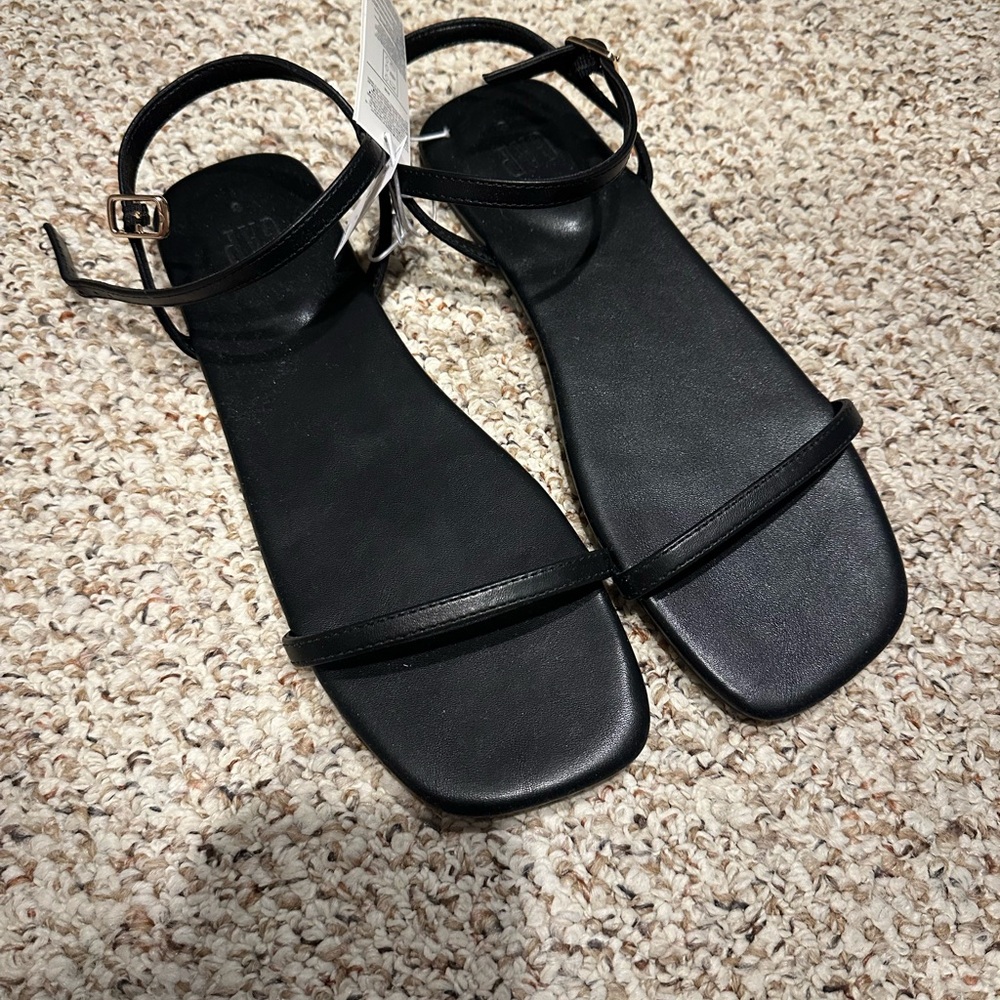 GAP Vegan Leather Strappy Sandals - Picture 2 of 3